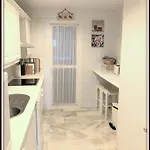 Mi Capricho, Ground Floor With Private Gardens *